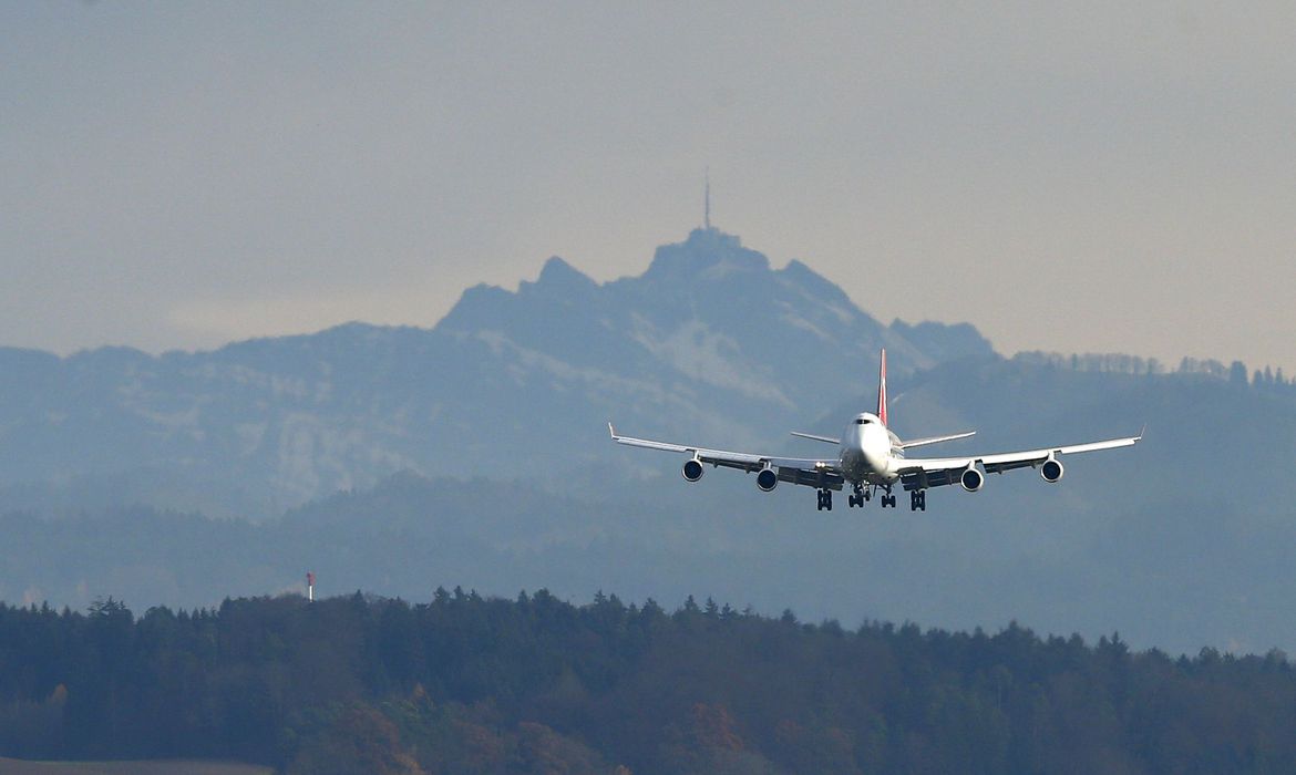 passageiros-tem-ate-hoje-para-responder-pesquisa-sobre-setor-aereo